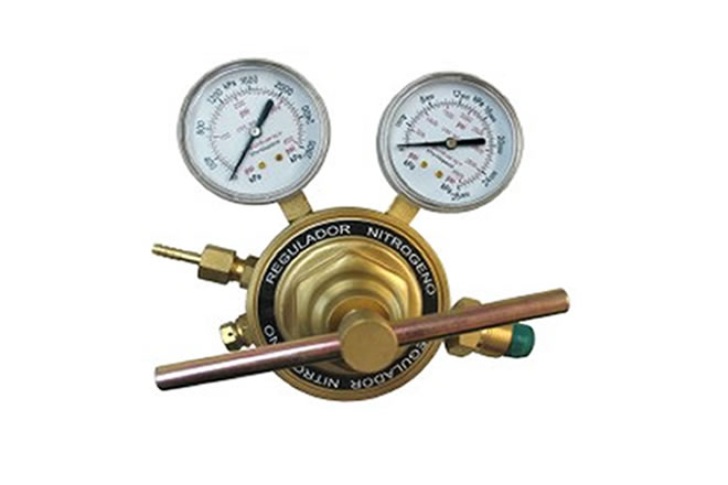 REGULADOR NITROGENO DE 3000 PSI A 0-360 PSI CGA-580